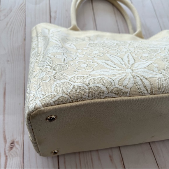 OSCAR DE LA RENTA
Canvas Printed Tote cream floral target - Picture 3 of 13